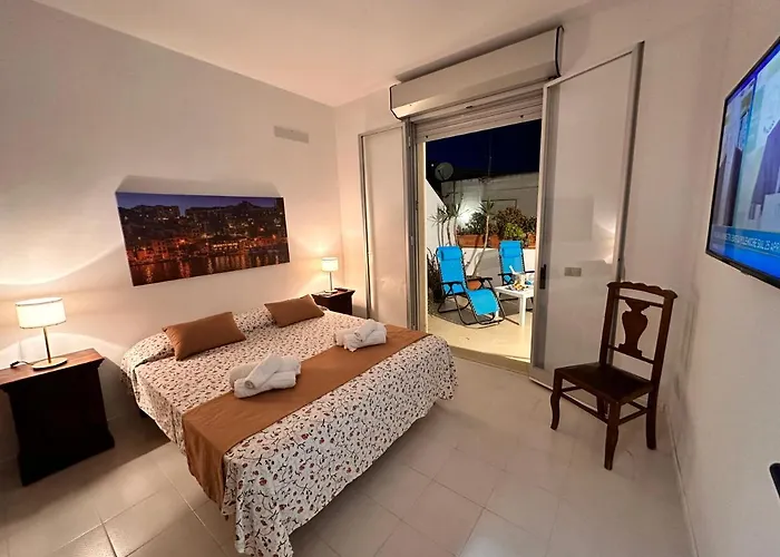La Terrazza Sul Mare * شاكا